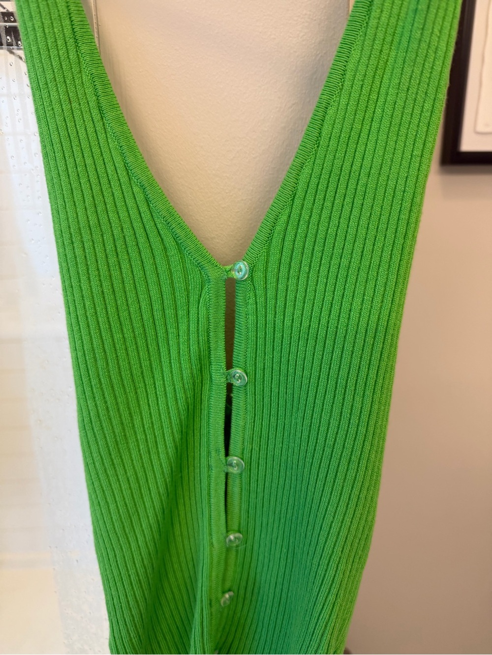 Bright Green Ribbed Button-Front Tank - Picture 2 of 4